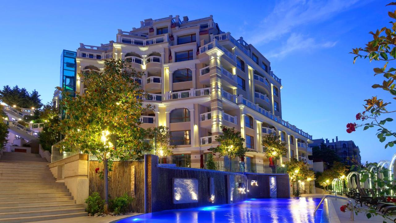 Luxurious And Panoramic Apartments At The Beach In La Mer Complex Golden Sands Bagian luar foto