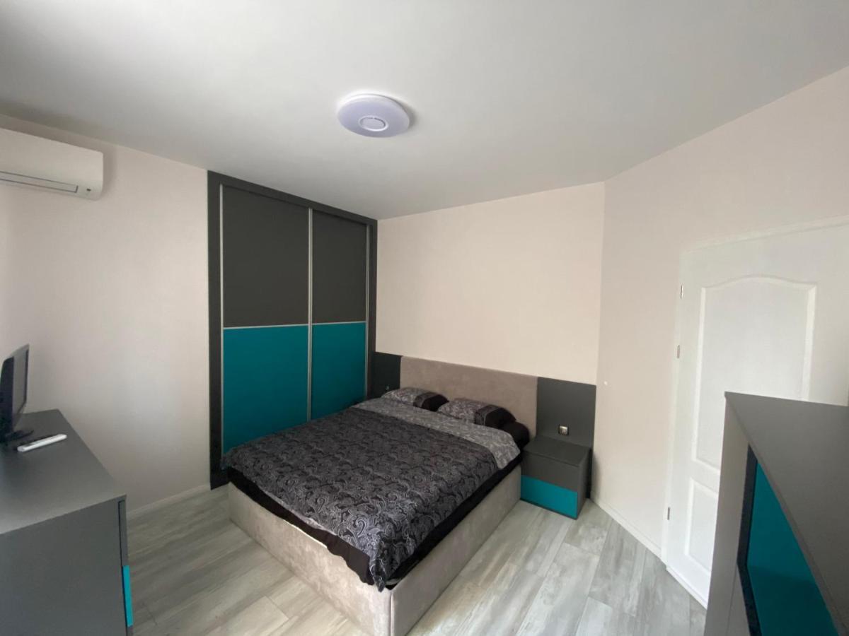 Luxurious And Panoramic Apartments At The Beach In La Mer Complex Golden Sands Bagian luar foto