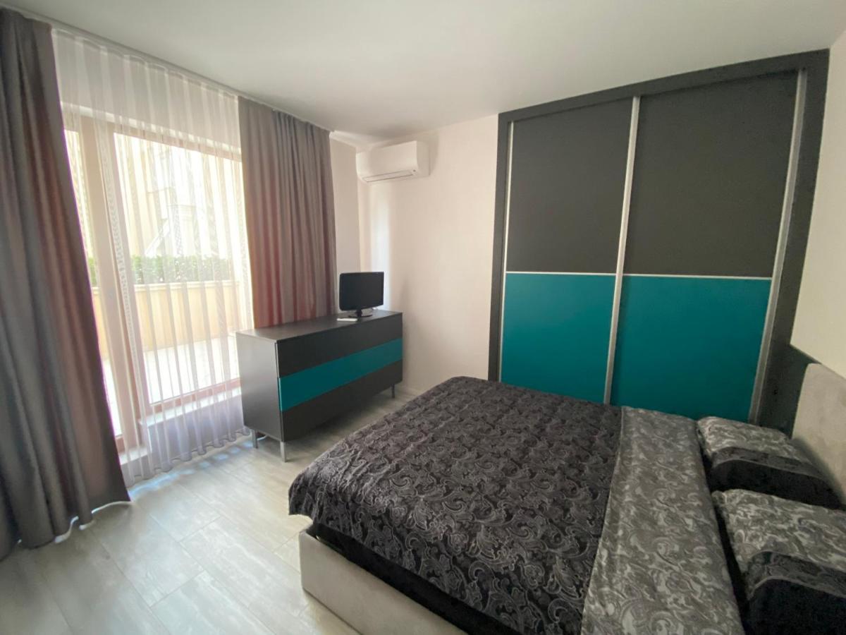 Luxurious And Panoramic Apartments At The Beach In La Mer Complex Golden Sands Bagian luar foto